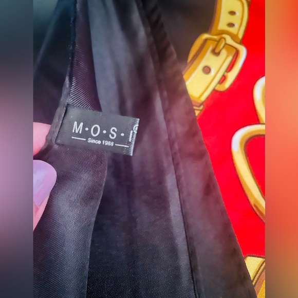 Vintage MOSI Red and Black Equestrian/ Chain Design Satin Scarf - Picture 2 of 10